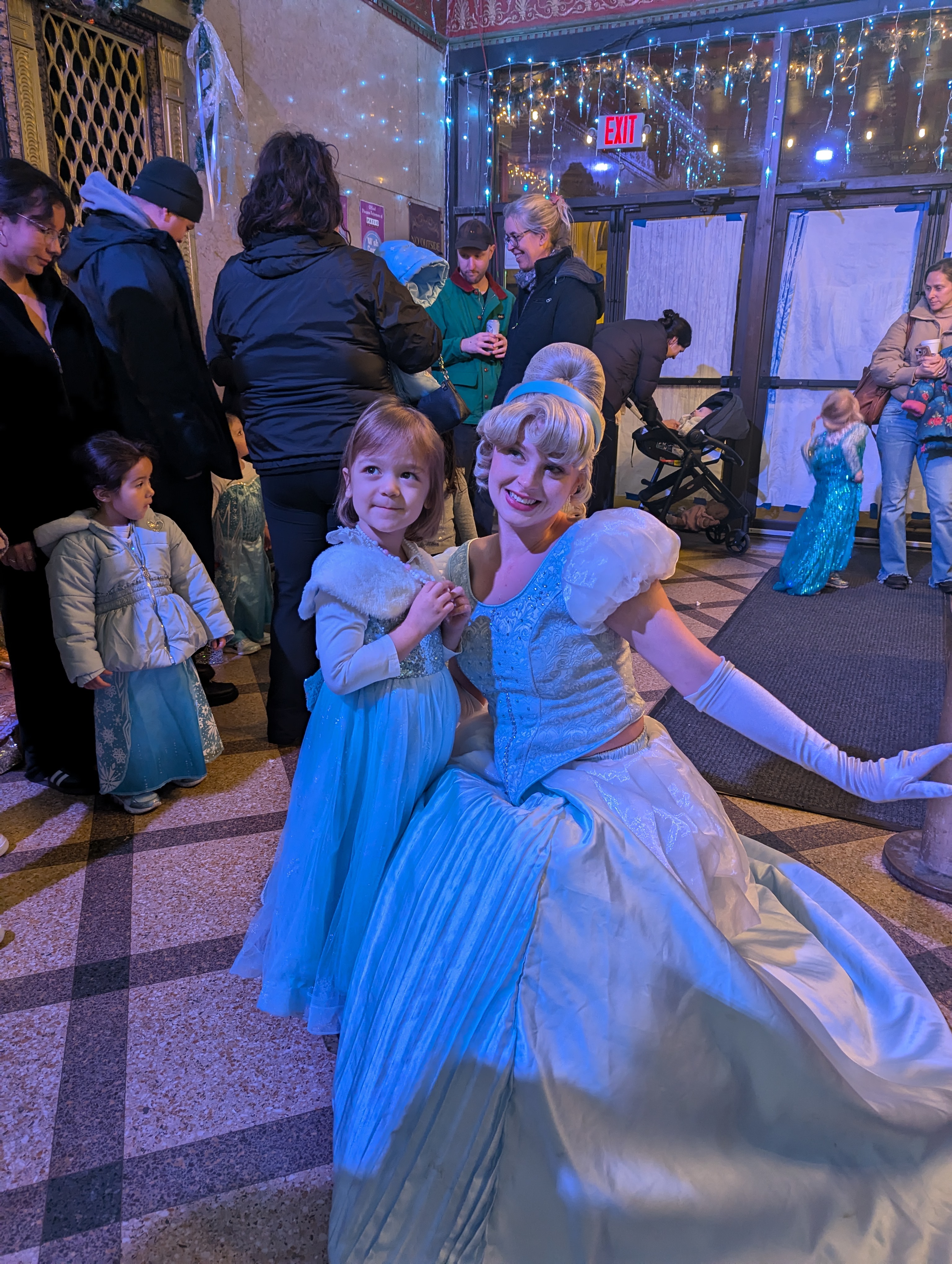 Elsa and Anna meet-and-greet
